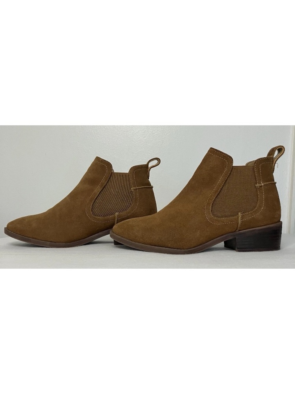 Steve Madden Women's Tan Suede Chelsea Booties